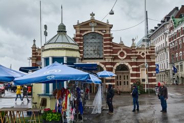 Старый крытый рынок Vanha kauppahalli в Хельсинки. Фото: Leonhard Lenz / Wikimedia Commons, CC0