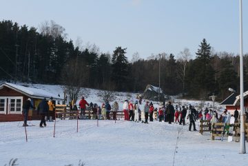 Горнолыжный центр Хирвенсало в Турку зимой. Фото: Jan-Erik Finnberg / Wikimedia Commons, CC BY 2.0
