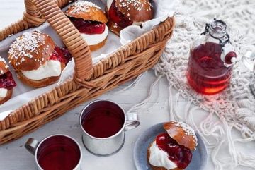 Масленичные булочки laskiaispullat
